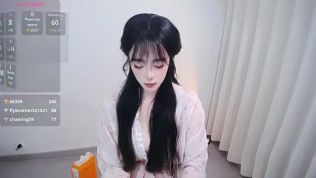 Kinadolly online show from April 24, 12:30 pm