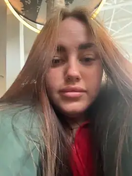 KiraSunshine online show from April 11, 7:45 am