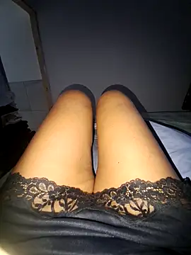misskelly77 online show from October 21, 6:34 pm