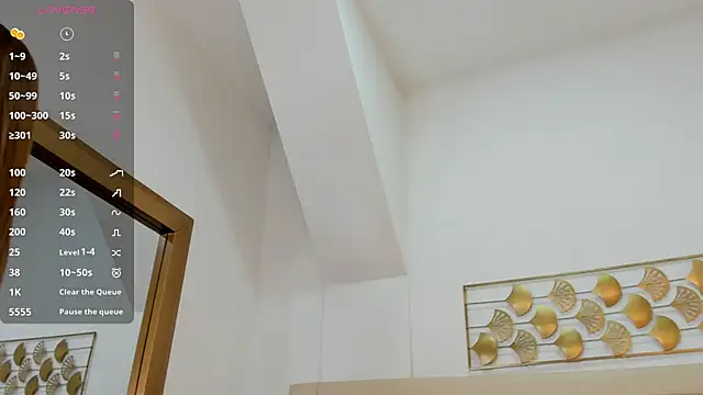 lucia lorenz online show from February 9, 11:34 am