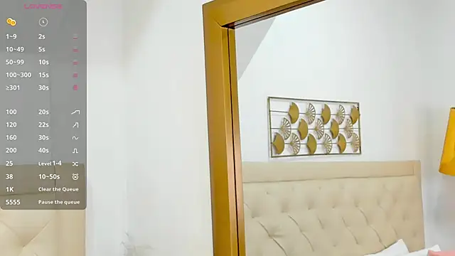 lucia lorenz online show from December 14, 11:27 am