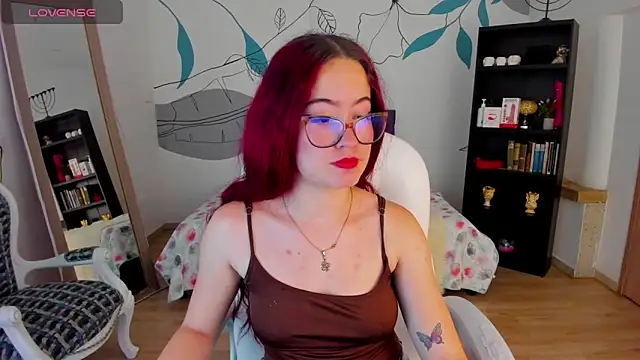 Amaraa couper1 online show from March 4, 3:57 am