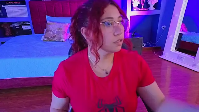 littlee red online show from February 23, 9:14 pm