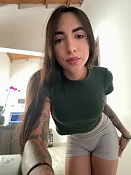 valeriahornier online show from February 18, 7:24 pm