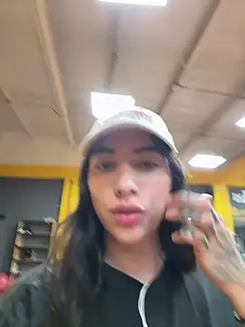 valeriahornier online show from March 12, 2:36 am