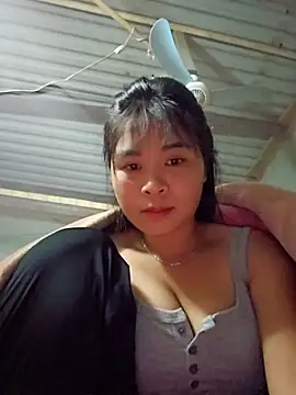 Squirrel-Pear online show from December 16, 12:49 am