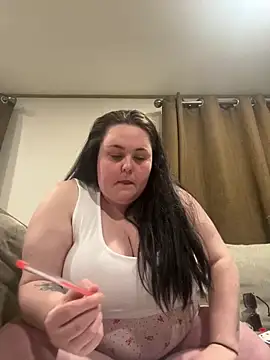 Maya 29x online show from April 22, 11:35 pm