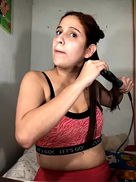 Snapshot of Zoey_sweet01 chatting on October 31, 12:34 am Zoey sweet01 online show from October 31, 12:34 am