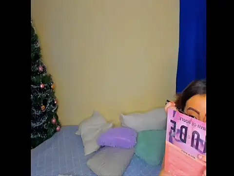 astredad2025 online show from January 6, 3:43 am