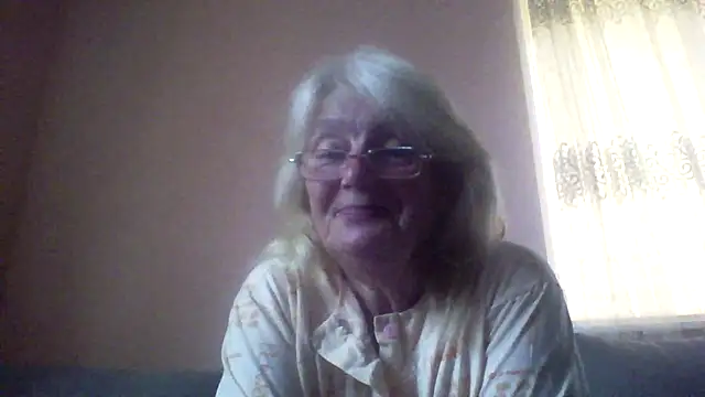 AmyLove353 online show from July 19, 4:59 am