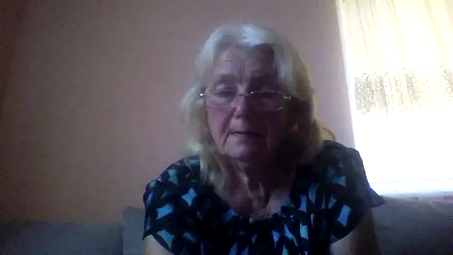 AmyLove353 online show from July 11, 3:50 am