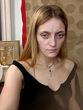 Tessietee online show from April 25, 11:24 am