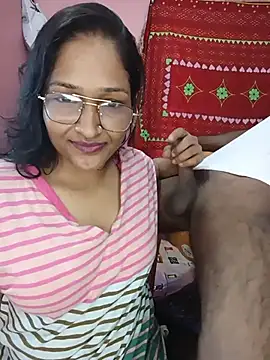 CoupleShow 432 online show from May 24, 8:02 am