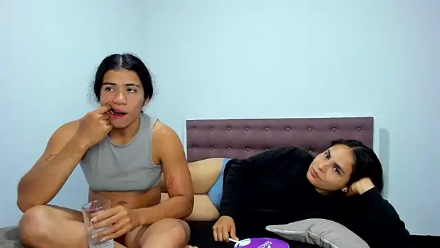 AshleyDeLuca  online show from March 6, 1:23 am