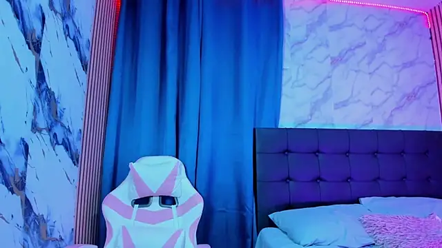 Scarlet DLuce online show from March 16, 9:02 am