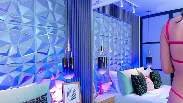 AdelineJhones online show from March 24, 9:53 pm