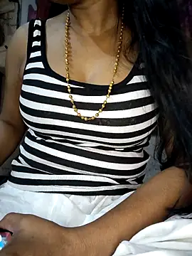 Ezabelljohn online show from April 2, 6:11 am