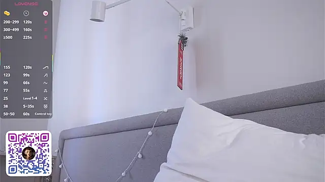 MegganKinson online show from March 29, 8:46 am