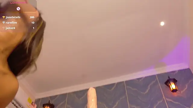 iam nicolle online show from November 22, 3:48 pm