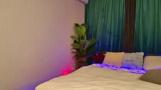 Kess-Edison online show from April 8, 7:27 pm