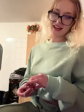 Lilbratofficial online show from November 8, 3:00 am