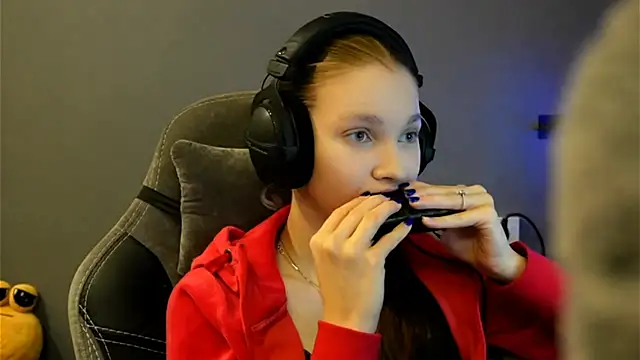 Softixq online show from January 10, 3:06 pm