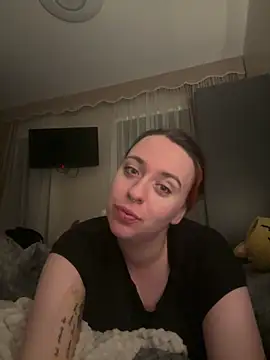 Latexaddictx  online show from February 27, 7:24 pm