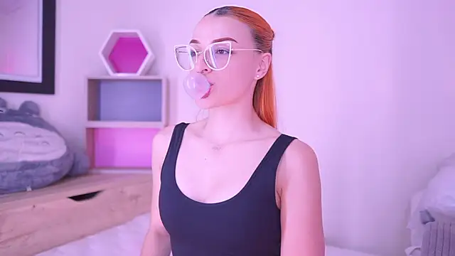 celeste blazze  online show from November 12, 7:01 pm