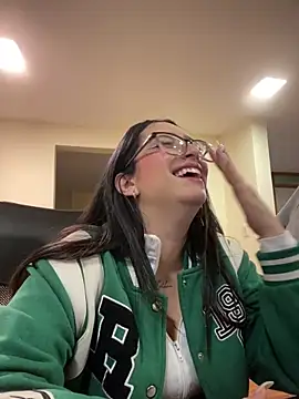 Kloe Novoa online show from March 19, 1:48 pm