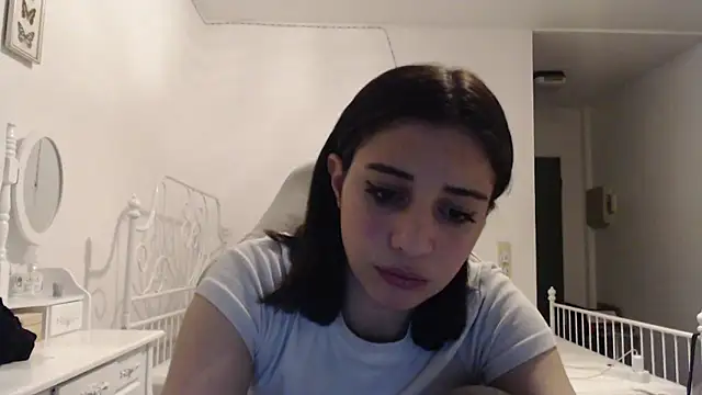 bellefleurrr online show from April 15, 7:25 pm