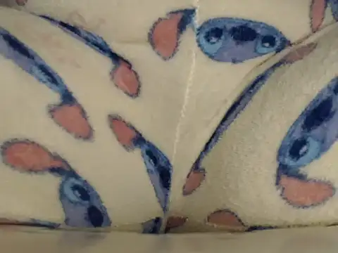 Litzy extremedarks online show from April 24, 5:38 pm