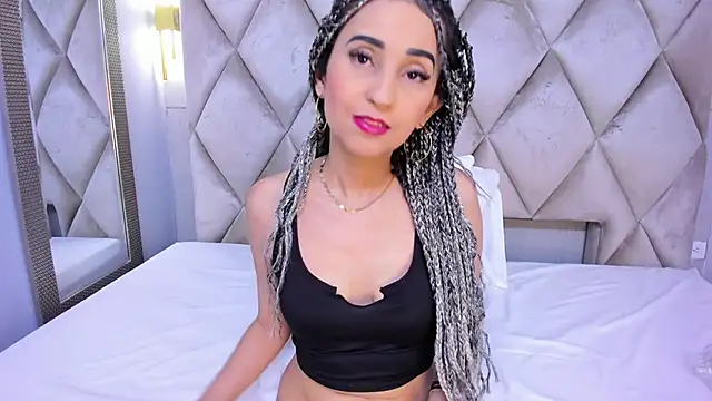 violett rabbit  online show from January 9, 8:35 pm