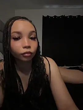 nikkiloveee online show from June 19, 12:37 am