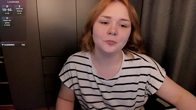 sophia lix online show from April 19, 6:10 pm