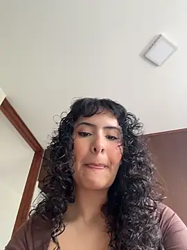 SugarTroubl33 online show from March 24, 2:00 pm