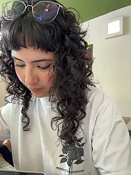 SugarTroubl33 online show from March 13, 5:14 pm