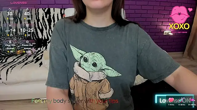 GlowMimi online show from February 28, 5:34 pm