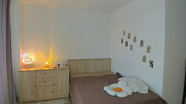 Angella Mills online show from November 11, 6:09 am