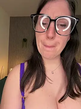 MysteryGirl   online show from February 23, 8:58 am