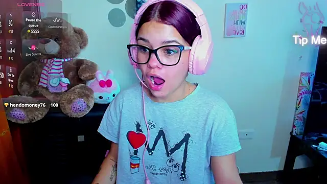 Emma boo online show from April 2, 3:31 pm