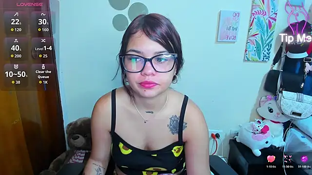 Emma boo online show from November 30, 3:05 pm