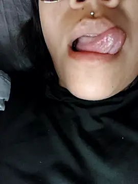 Camilu23 online show from January 9, 8:46 pm