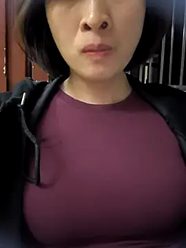 Agine222 online show from November 4, 2:00 pm