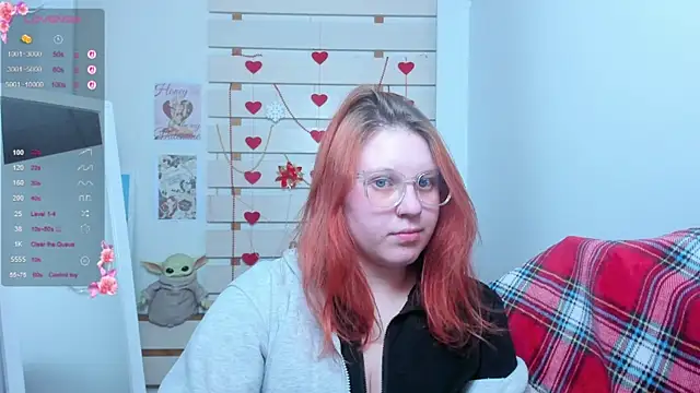 FoxPlayXX online show from April 13, 8:42 pm