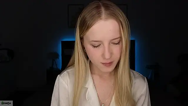 adele armass online show from February 4, 8:56 pm