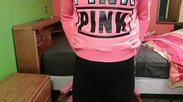 glamtransgoddess15 online show from December 4, 2:25 am