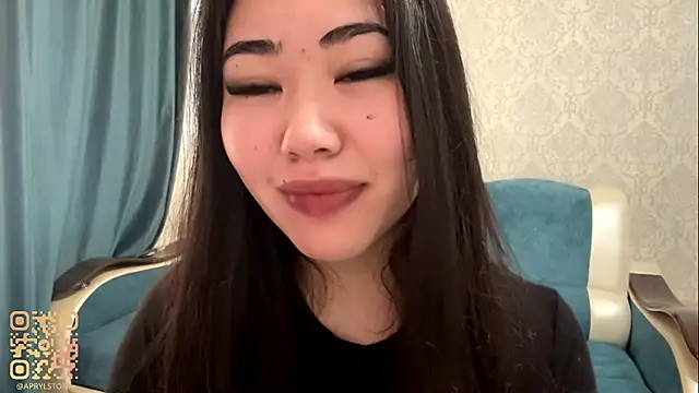 APRYLSUN online show from October 31, 7:12 am