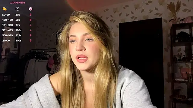 OrethaEredia online show from November 14, 4:07 pm