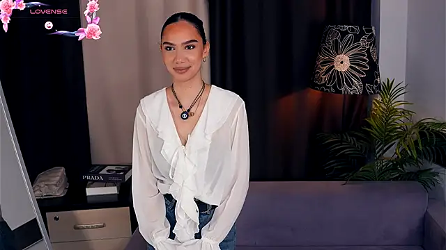 HyeTysarczyk online show from October 31, 11:14 am