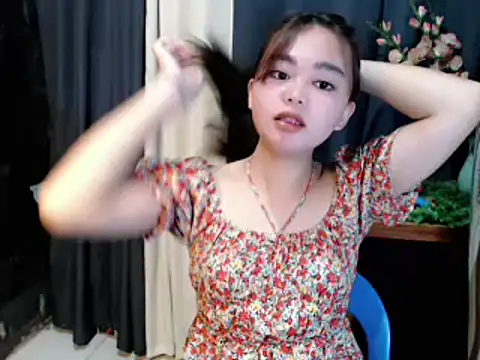 lustfullakim online show from April 25, 2:25 pm